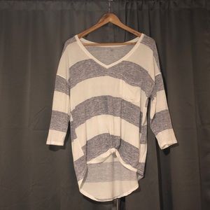 three quarter sleeve top